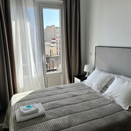 Hostal Besaya Madrid Buitenkant foto