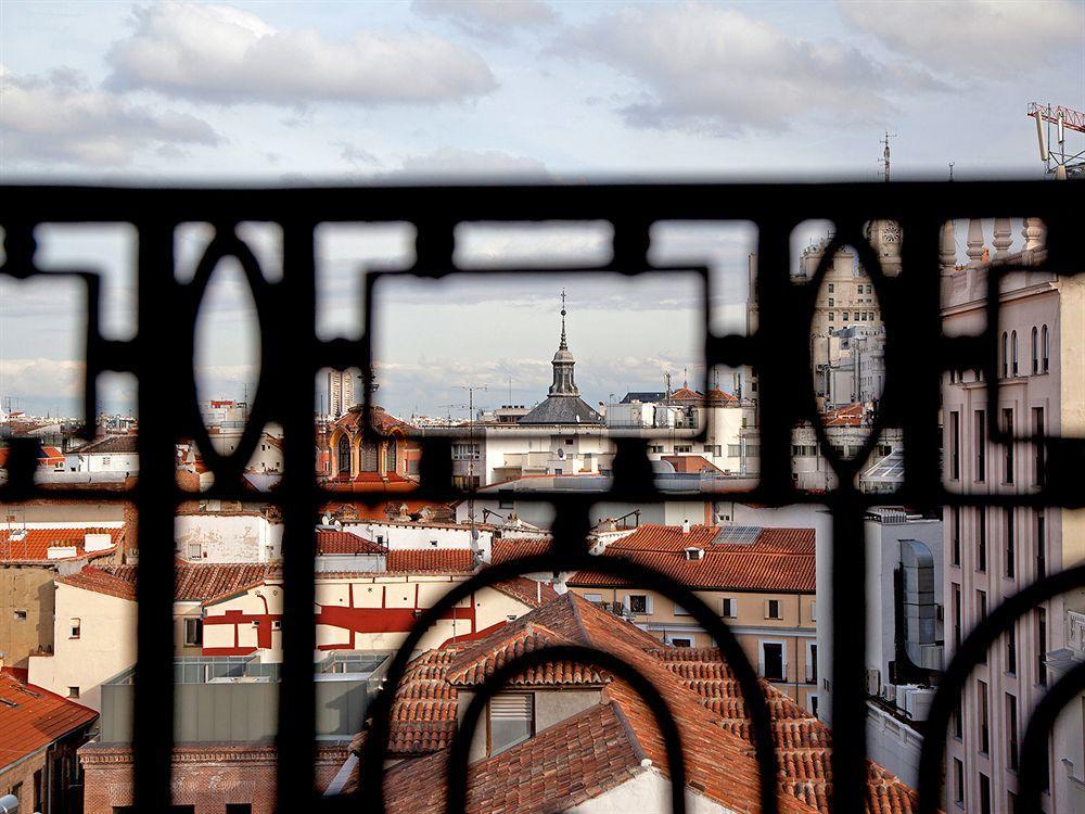 Hostal Besaya Madrid Buitenkant foto